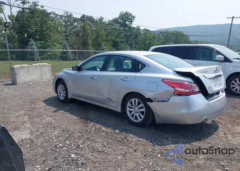 2013 Nissan Altima 2.5 S z USA, uszkodzony, nr VIN 1N4AL3APXDC270971